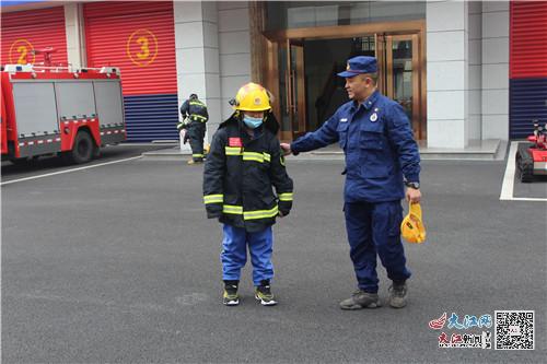 九江雙語實驗學校 走進消防救援大隊,領略消防風采 組圖