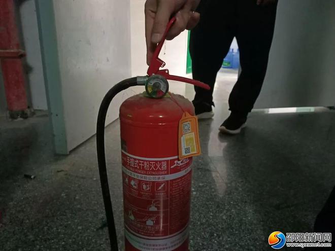 新寧一學校使用不合格消防產品逾期未改挨罰
