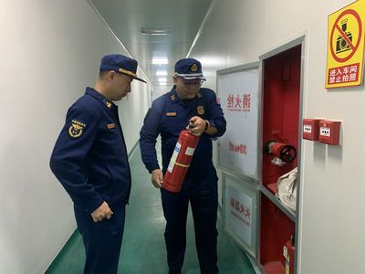 武川縣消防救援大隊對重點單位開展消防產品檢查